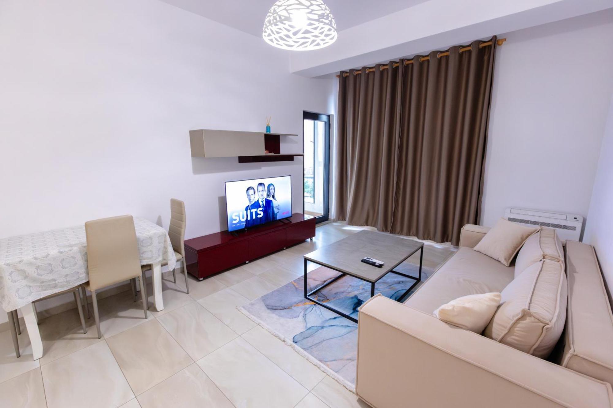 Happy Home Central 1 Tirana Exterior photo