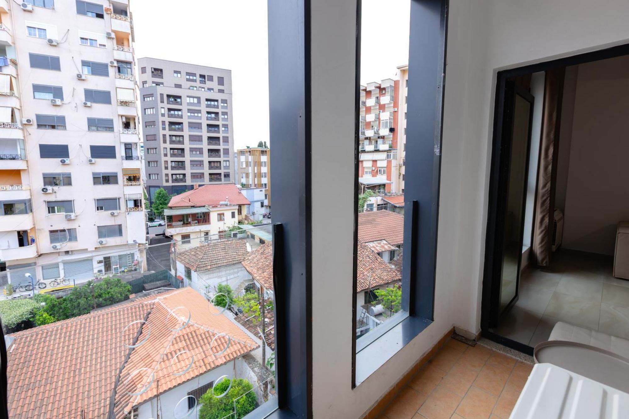 Happy Home Central 1 Tirana Exterior photo