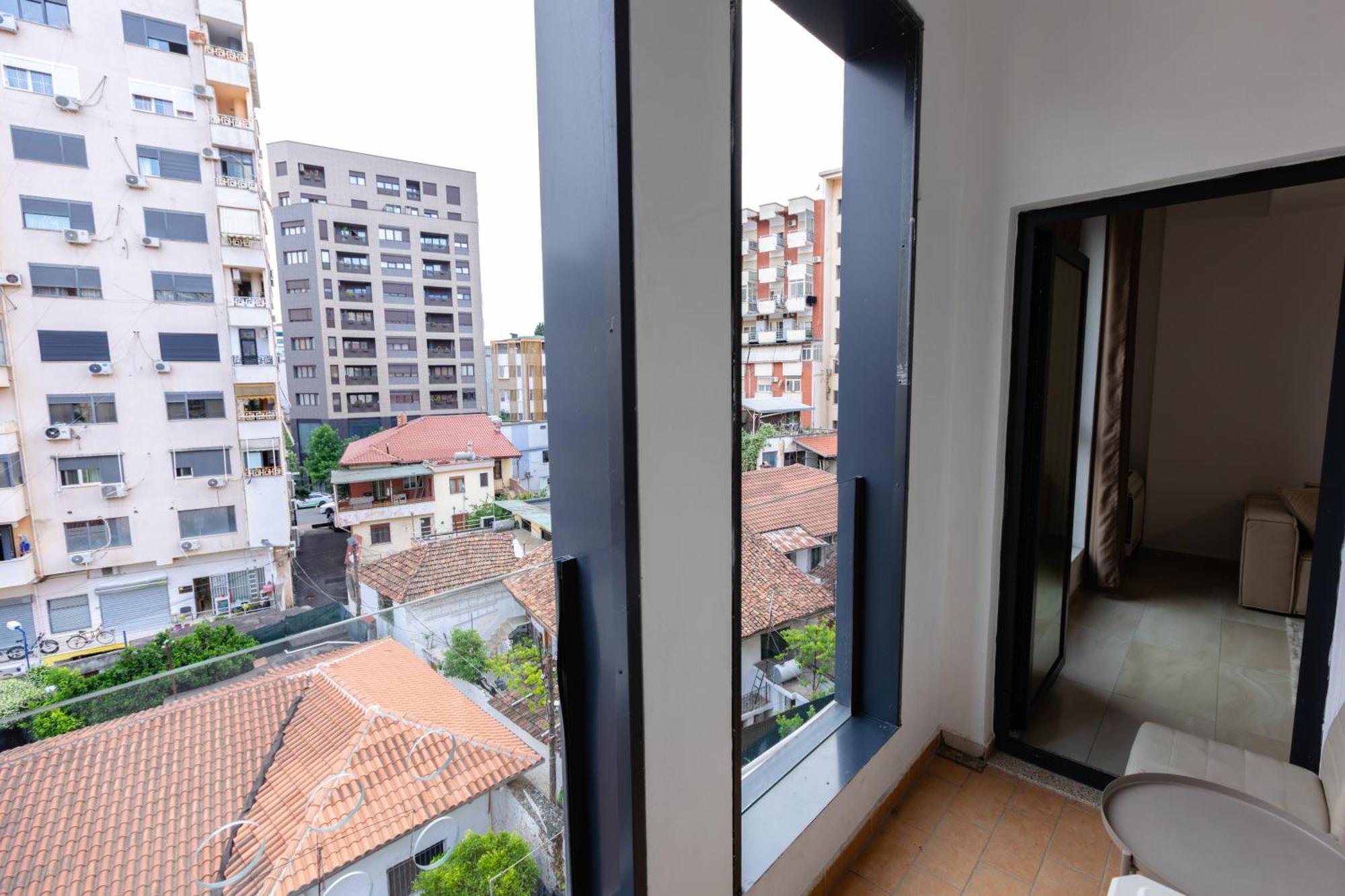 Happy Home Central 1 Tirana Exterior photo